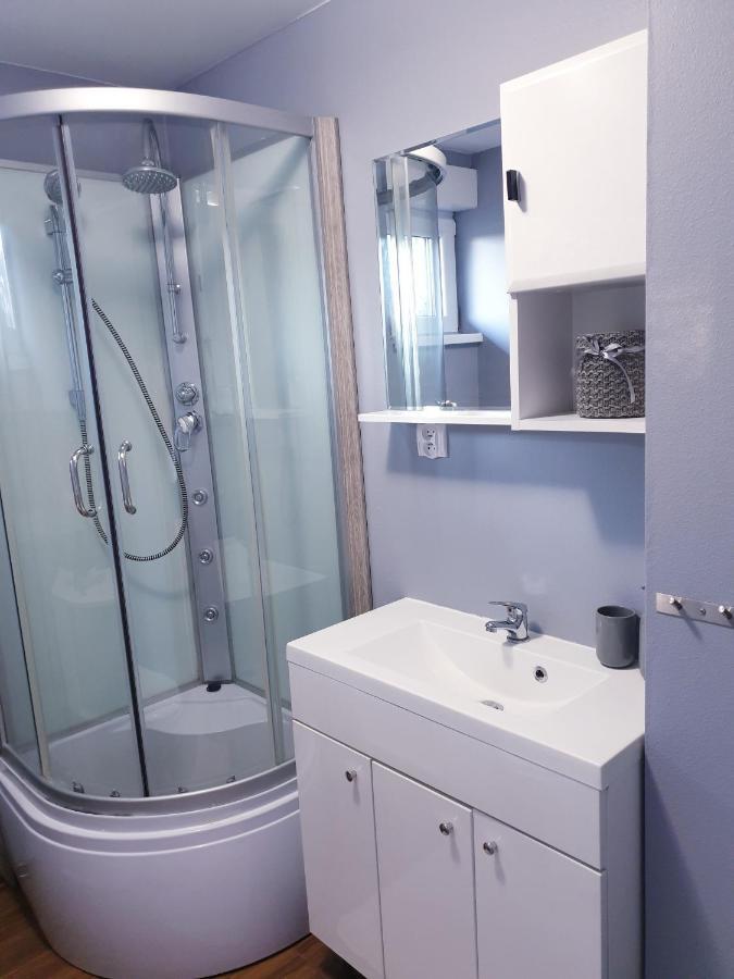 Caloroczny Domek W Nadolu Z Jacuzzi Na Tarasie Nadole  エクステリア 写真