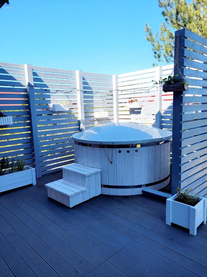 Caloroczny Domek W Nadolu Z Jacuzzi Na Tarasie Nadole  エクステリア 写真