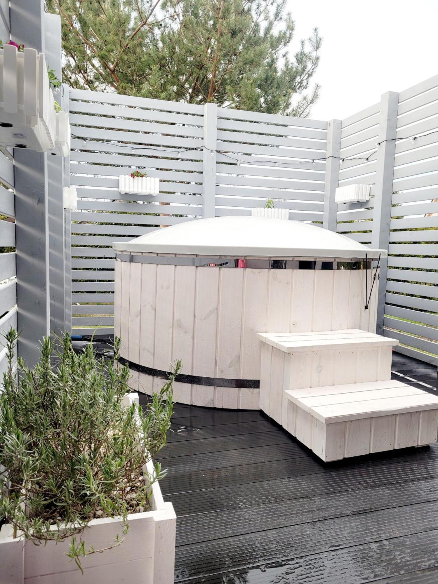 Caloroczny Domek W Nadolu Z Jacuzzi Na Tarasie Nadole  エクステリア 写真